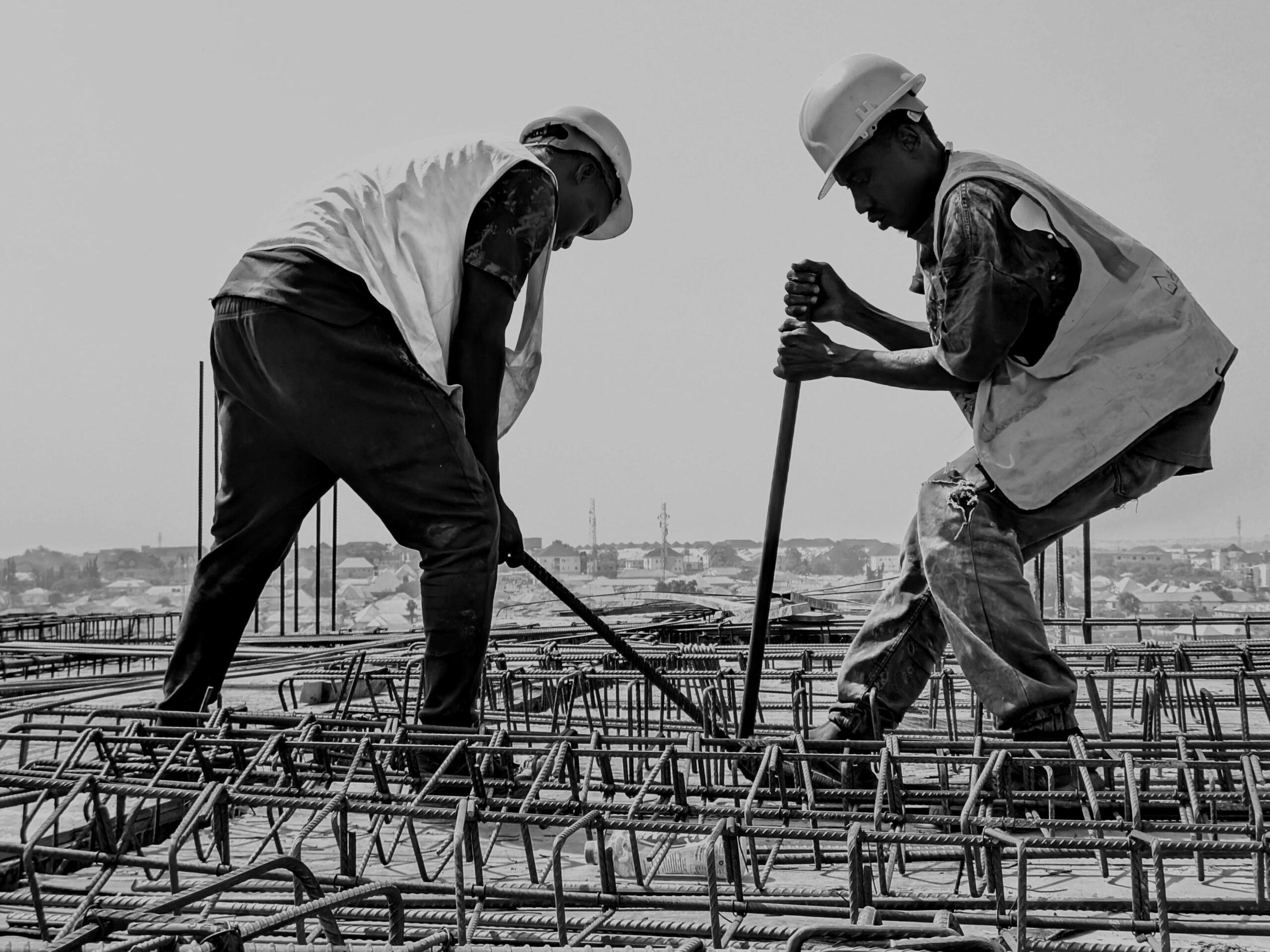 Navigating the Saudi Job Market: A Guide for Expatriate Workers